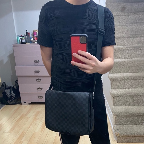 Louis Vuitton Damier District Messenger bag MM - Picture 12 of 12